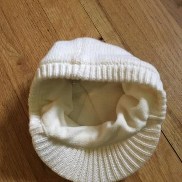 Soft hat with front brim - Picture 3 of 3