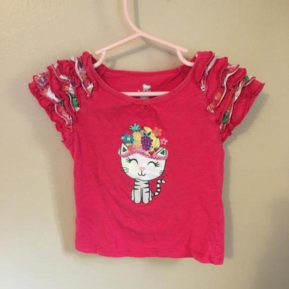 Adorable shirt with ruffle sleeves