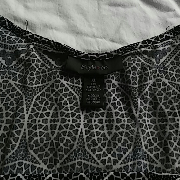 Style&Co like new blouse - Picture 2 of 2