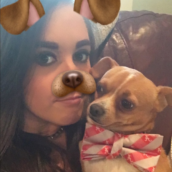 Meet your Posher, Danielle - Picture 2 of 2