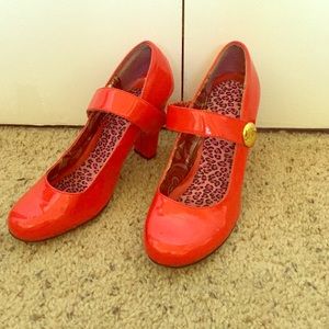 🚛 MOVING SALE Red high heels