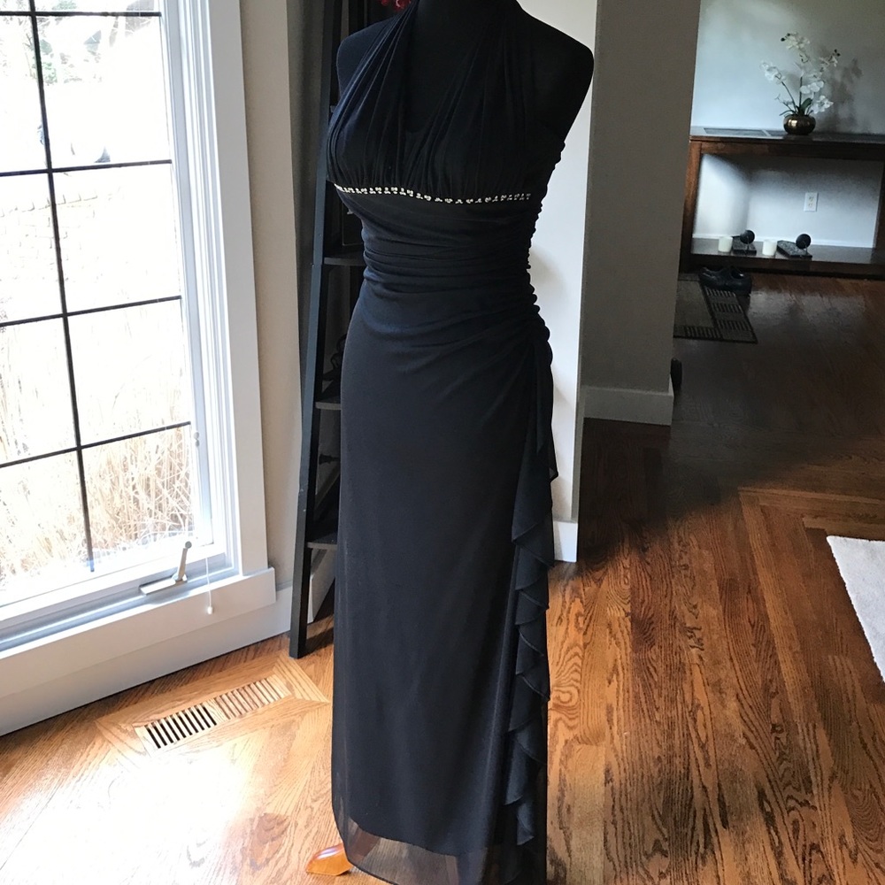Caché Evening Gown