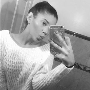 Meet your Posher, Lorena