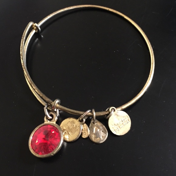 Bracelet