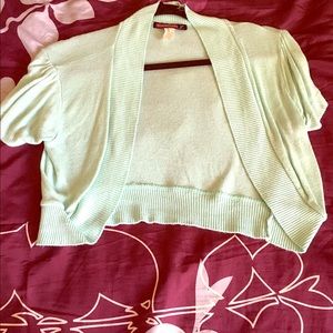 Half cropped cardigan