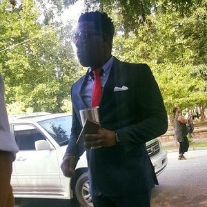 Meet your Posher, Tony