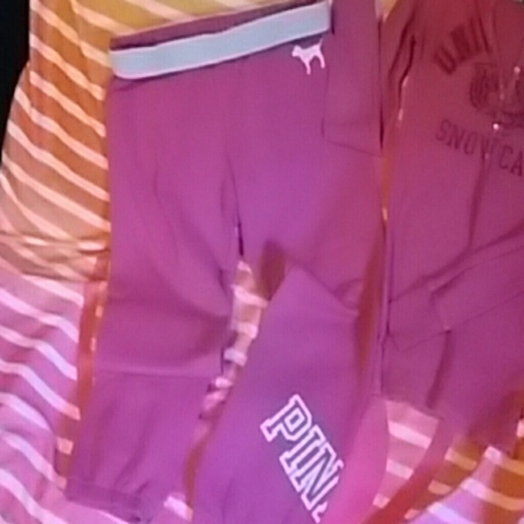 Vs pink sweats and thermal - Picture 2 of 3