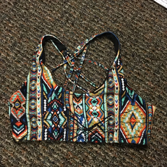 Tribal print strappy sports bra | Mossimo