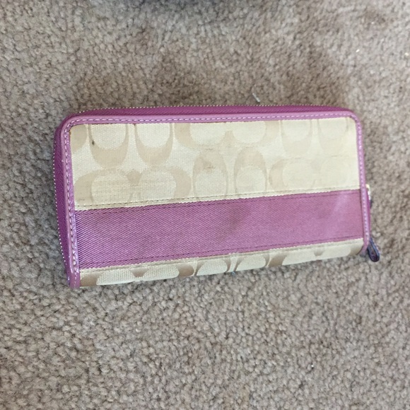 Light purple coach wallet