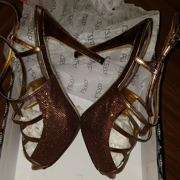 Shoes - Picture 4 of 4