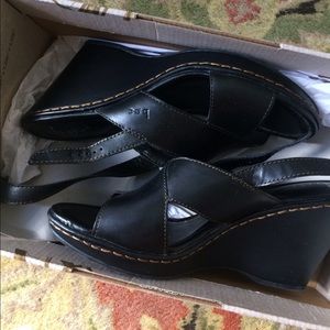 New B.O.C sandal wedges