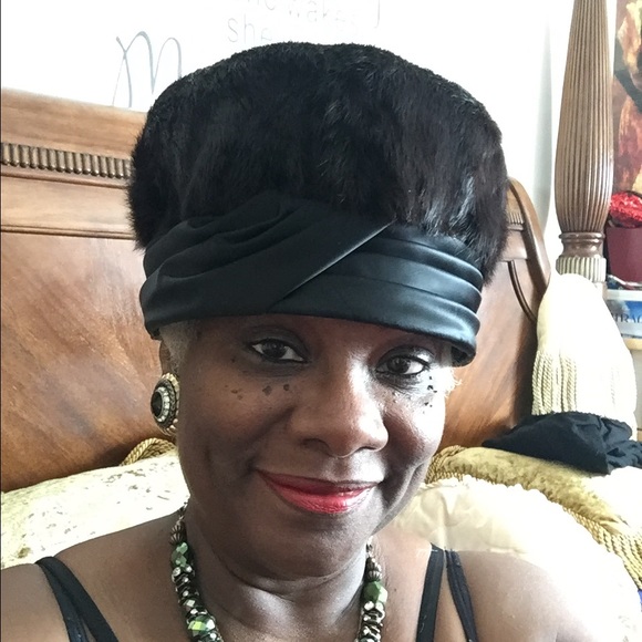 Mink Hat Very Nice Vintage Dark Brown Authentic Mink Hat main image 4