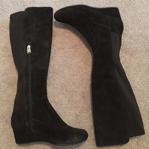 Tall stretch wedge boots