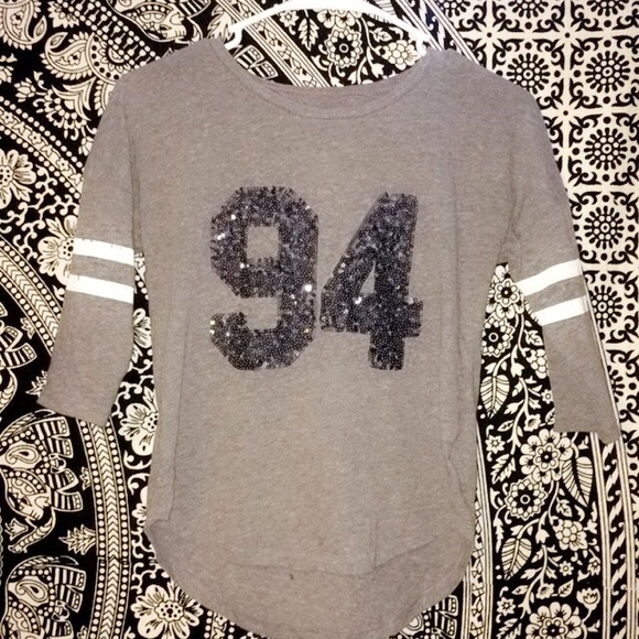 Grey Old Navy Baseball Tee