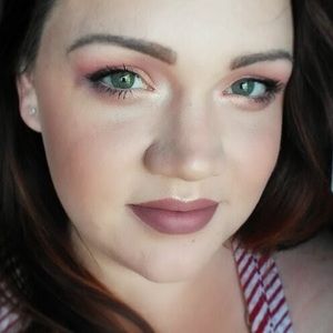 Meet your Posher, Bethany