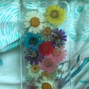 Pressed flowers phone case