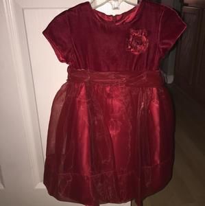 Children's place holiday dress size 24 months