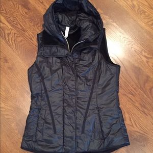 Lululemon Glacier Black Vest - size 10