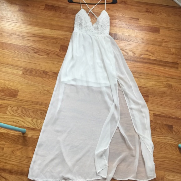 white summer maxi dress