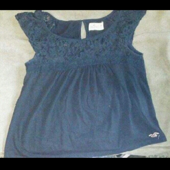 Hollister sleeveless shirt - Picture 2 of 2
