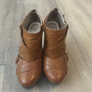 Brown high heel bootie