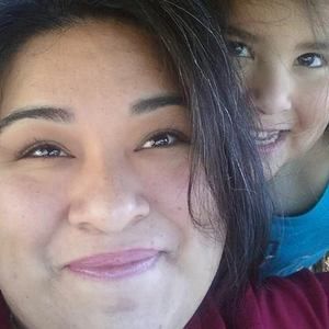 Meet your Posher, Cynthia