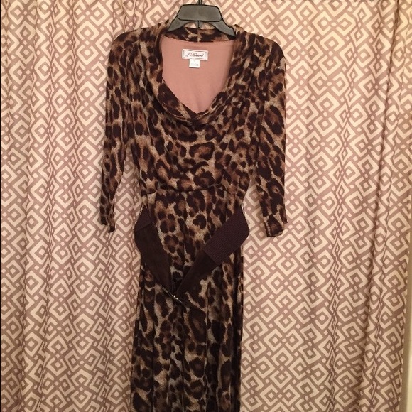3/4 sleeve dress with belt