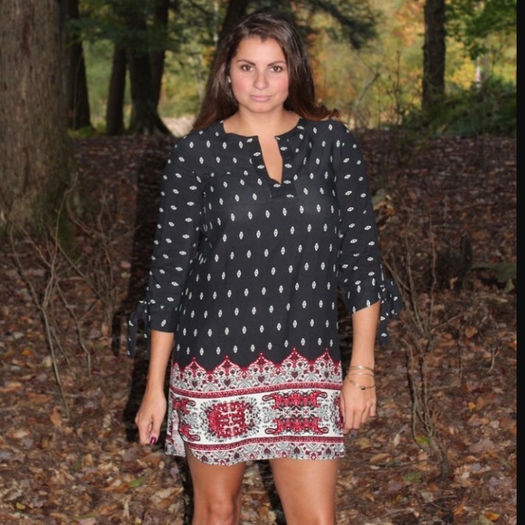 Perfect Black and Red Dress - Picture 2 of 4