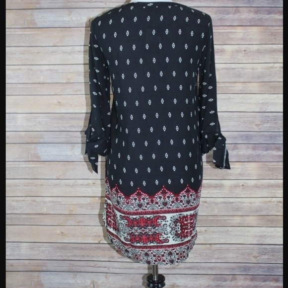 Perfect Black and Red Dress - Picture 3 of 4