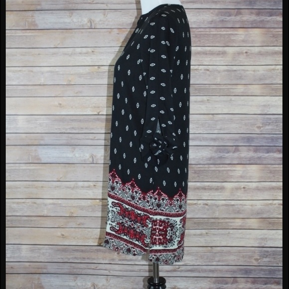 Perfect Black and Red Dress - Picture 4 of 4