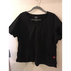 Dickies scrub top size 2XL