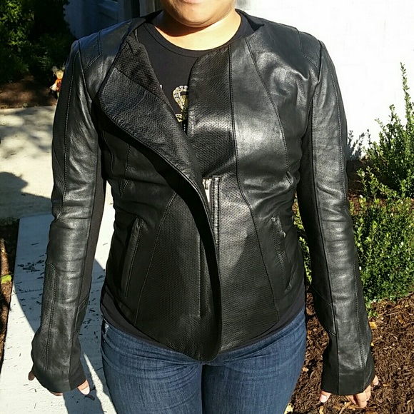 Motto asymmetrical leather jacket