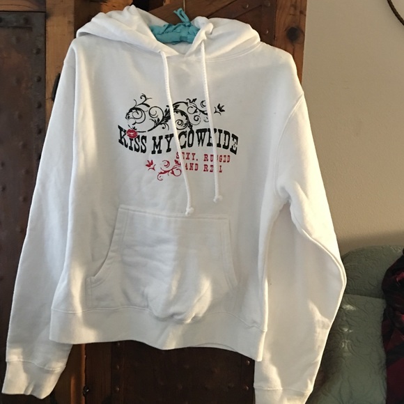 Quality Kiss My Cowhide hooded sweatshirt
