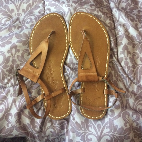 Like new AE sandals