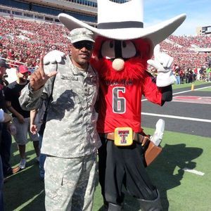 Meet your Posher, Eric