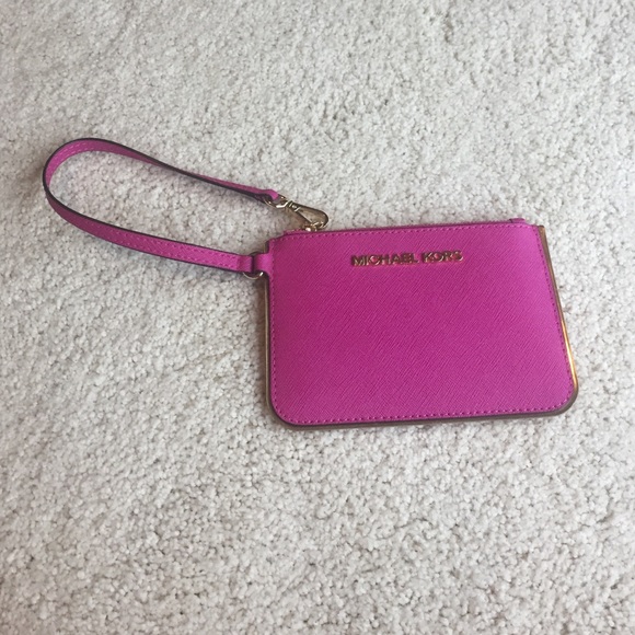 NEW NOT USED PINK CLUCH PURSE