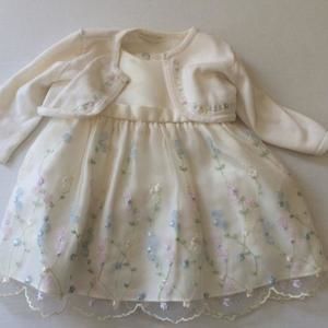 💕Beautiful ivory Cinderella brand dress💕