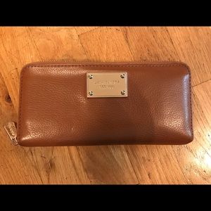 Tan Used Michael Kors Leather Wallet