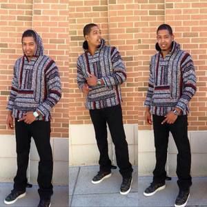 Meet your Posher, Luis