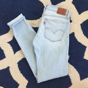 Levi's light denim jeans