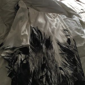 Cache one sleeve classy dress.