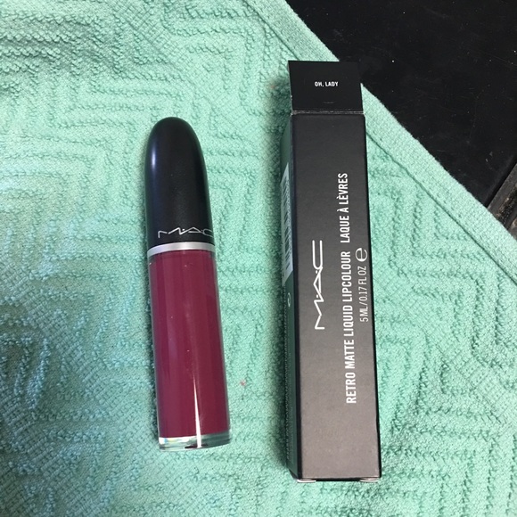Mac Retro Matte liquid lip color in Oh Lady