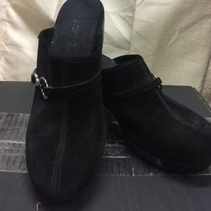 Black slip on mules