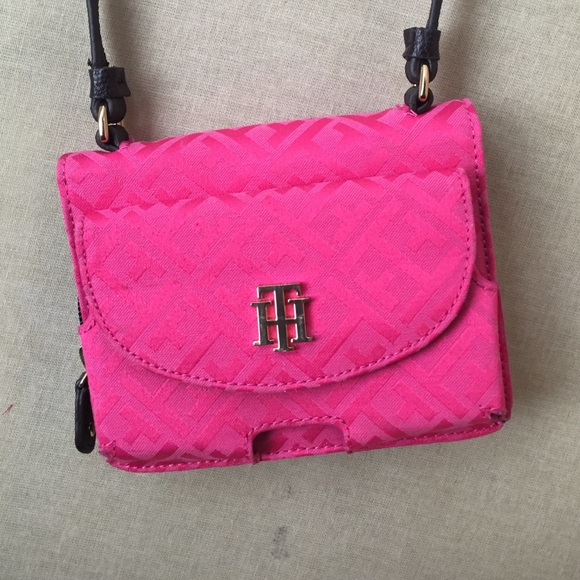 Pink Tommy Hilfiger wallet/phone holder