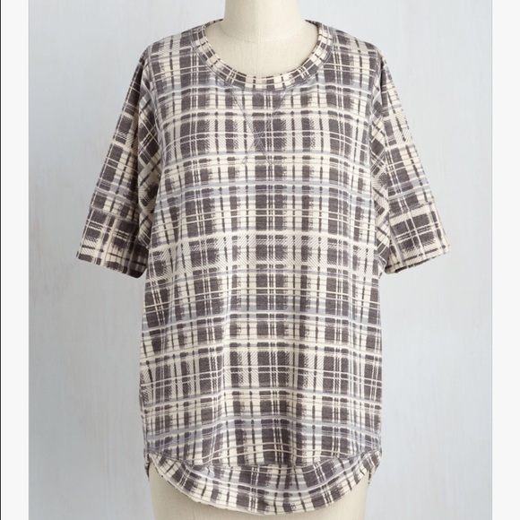 Best of Botanical top in gray plaid