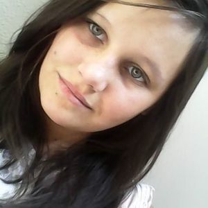 Meet your Posher, Macie