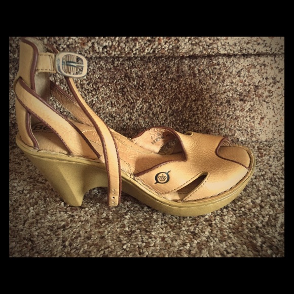 Born brand new sandals