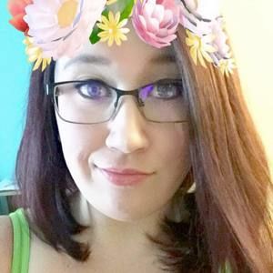 Meet your Posher, Caitlin