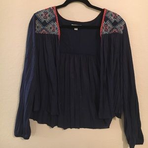 American Eagle Open Long Sleeve