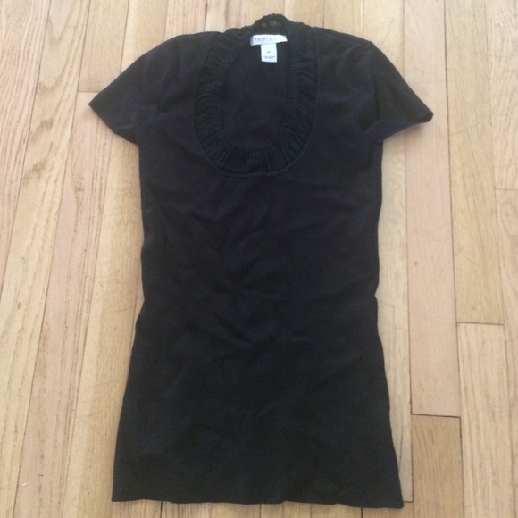 White House Black Market knit tshirt